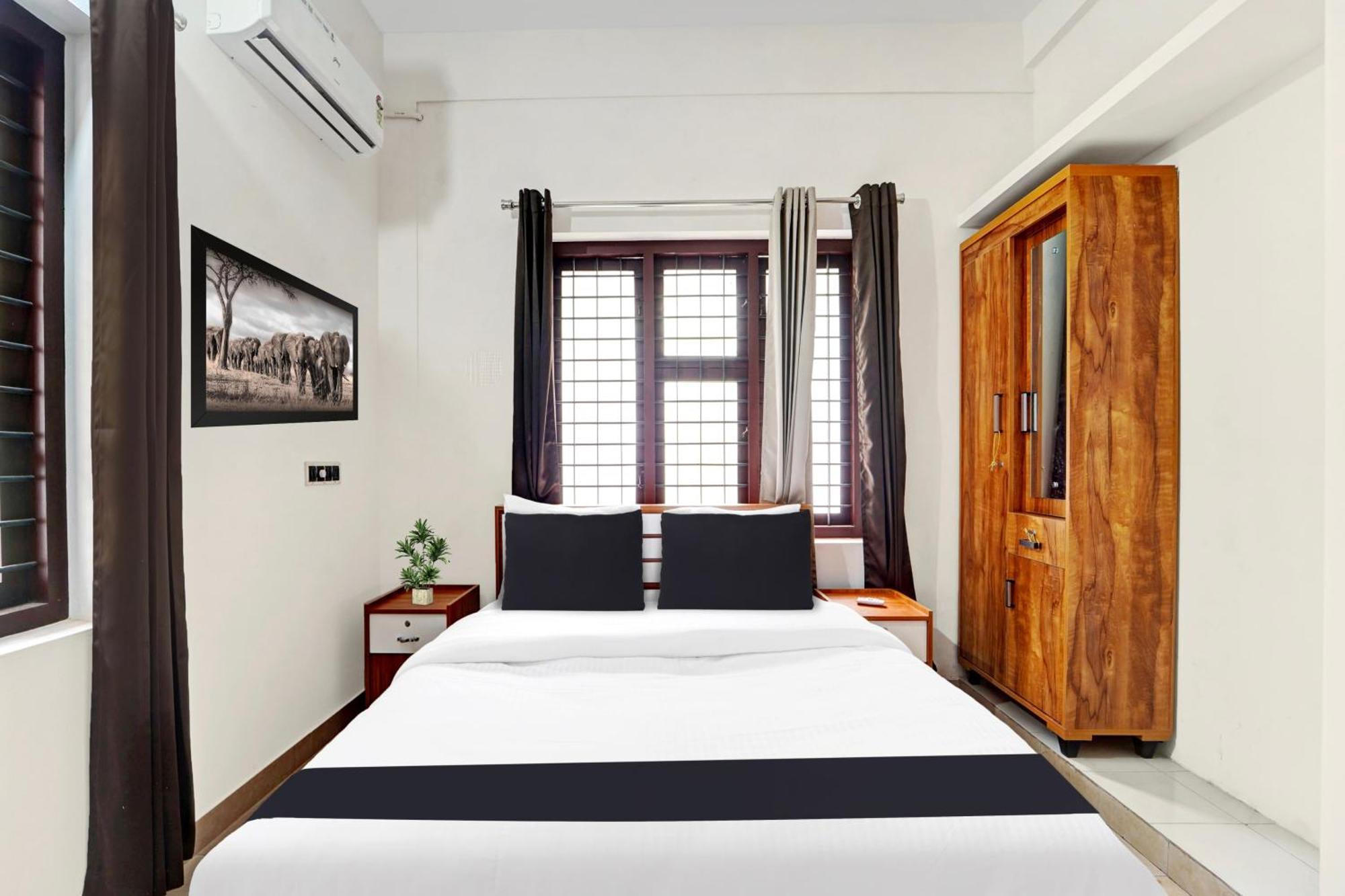 Super Hotel O West Hill Near Mietra Hospital Varakal Exterior photo
